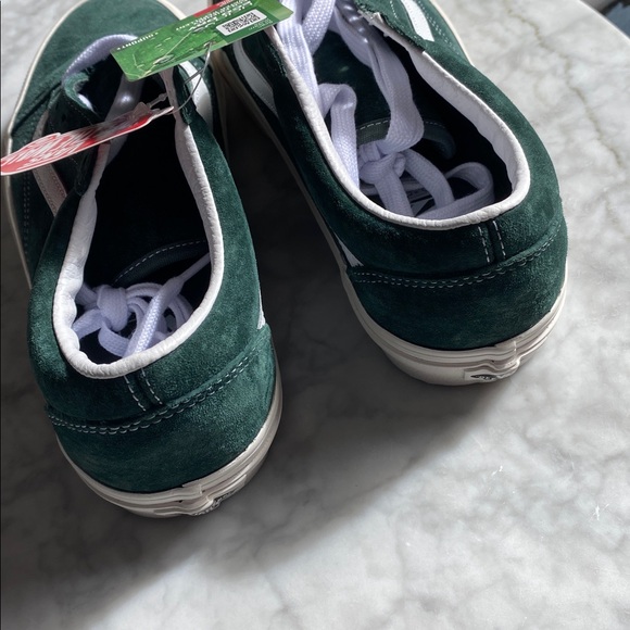 NWT Vans Women's Forest Green Suede Sneakers - Picture 12 of 16